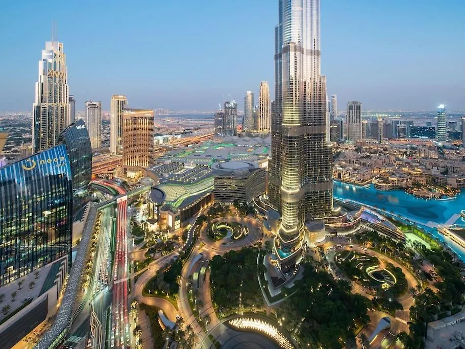 Amazing Downtown Dubai Flat With Pool Burj View Sleeps 10 United Arab Emirates