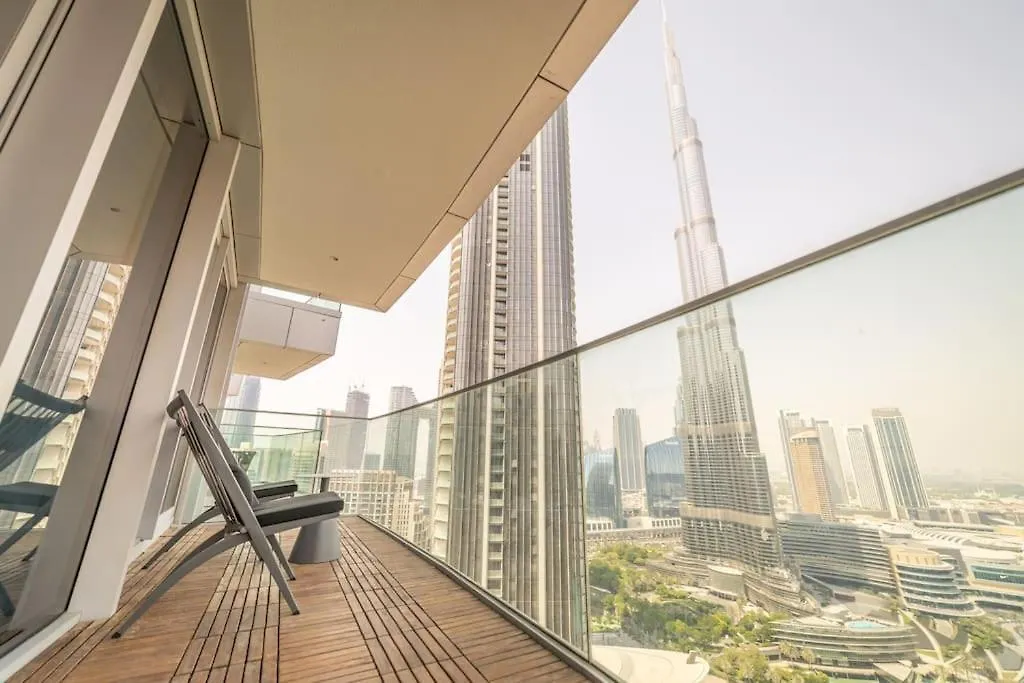 Apartment Amazing Downtown Dubai Flat With Pool Burj View Sleeps 10