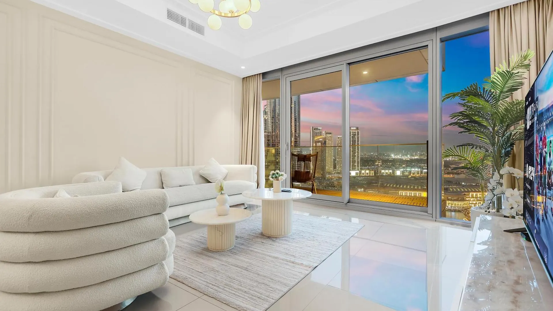 Amazing Downtown Dubai Flat With Pool Burj View Sleeps 10 Apartment